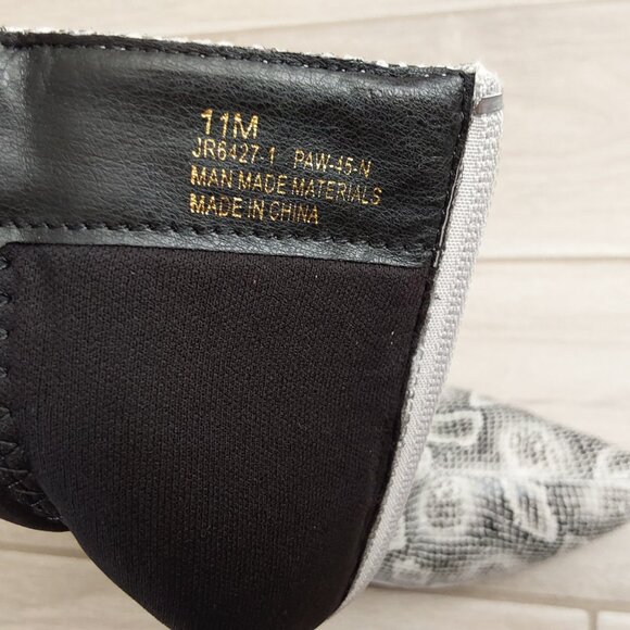 Fashion Nova NWOB Vegan Black/White Snake Print Mid Calf Boot.  Size  11 M - Picture 4 of 7